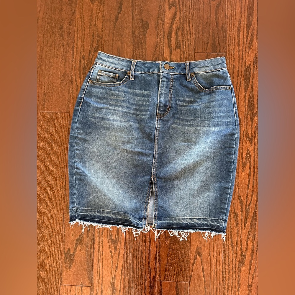 Faded glory denim jean skirt, size 4 (denim) $15